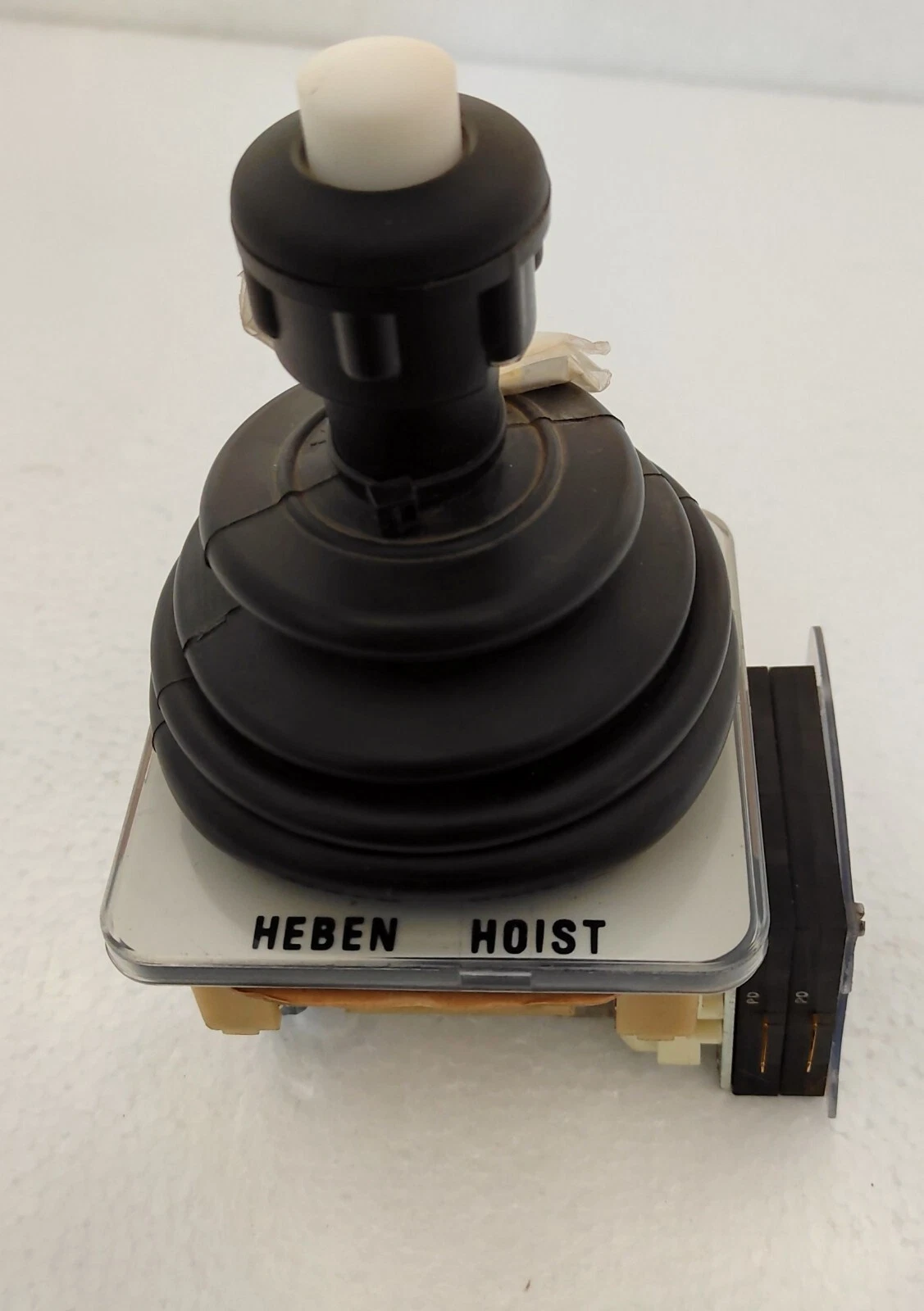 admin/uploads/uploads/tts-lmg 1210fh 110 deck crane joystick_4.webp